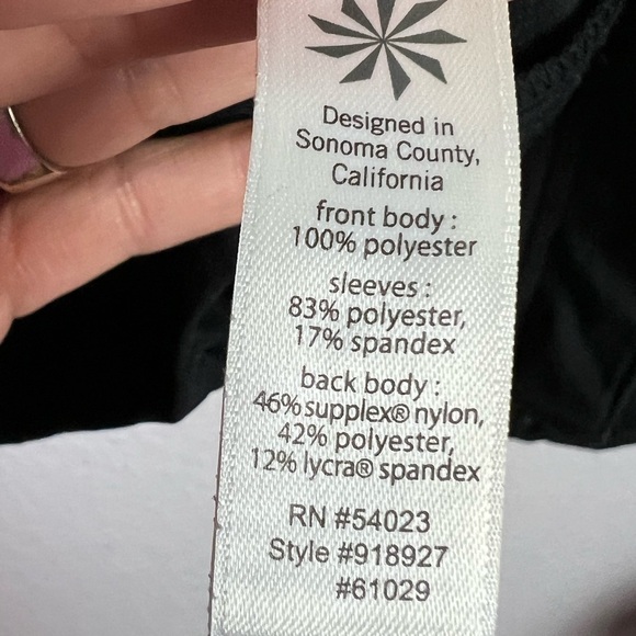 Athleta Prevail Ruffle Reflective Jacket Black XSmall - Picture 7 of 9